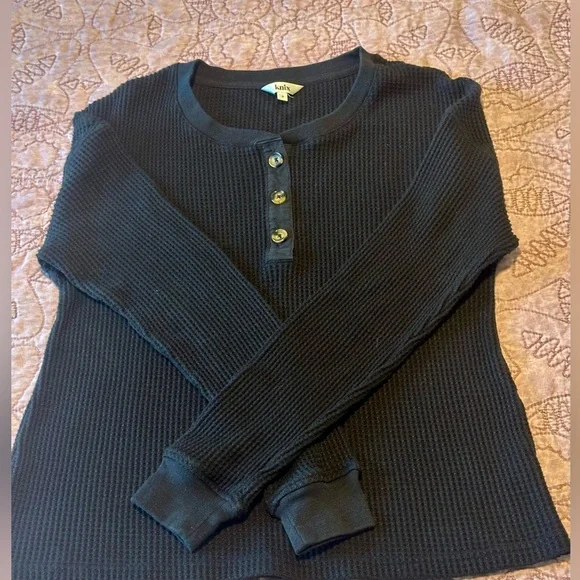 Black Knix waffle Henley in black, medium - Picture 7 of 7